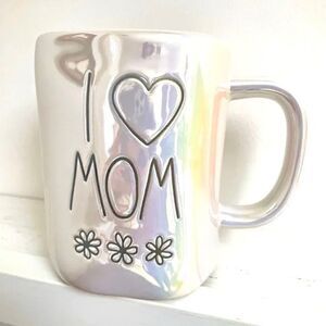 NWT Rae Dunn White Iridescent I Love Mom Flowers Best Mother’s Day Gift New